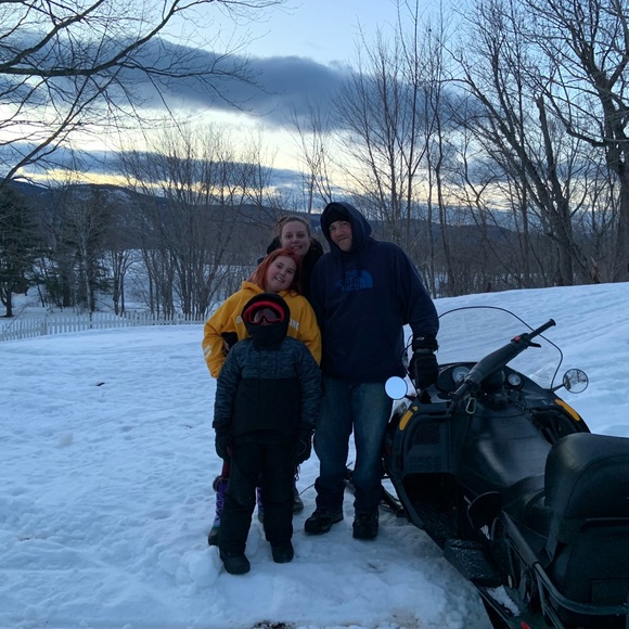 Meet your Posher, Melissa - Picture 3 of 6